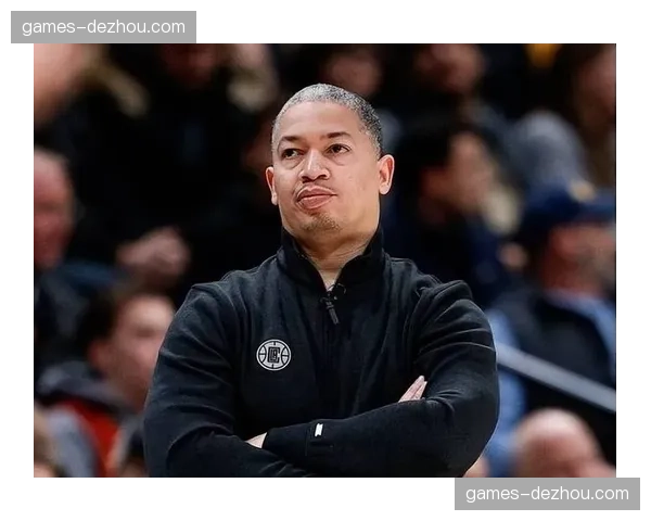 泰伦卢加时赛启用洛佩兹护框 4次封盖改变独行侠进攻选择